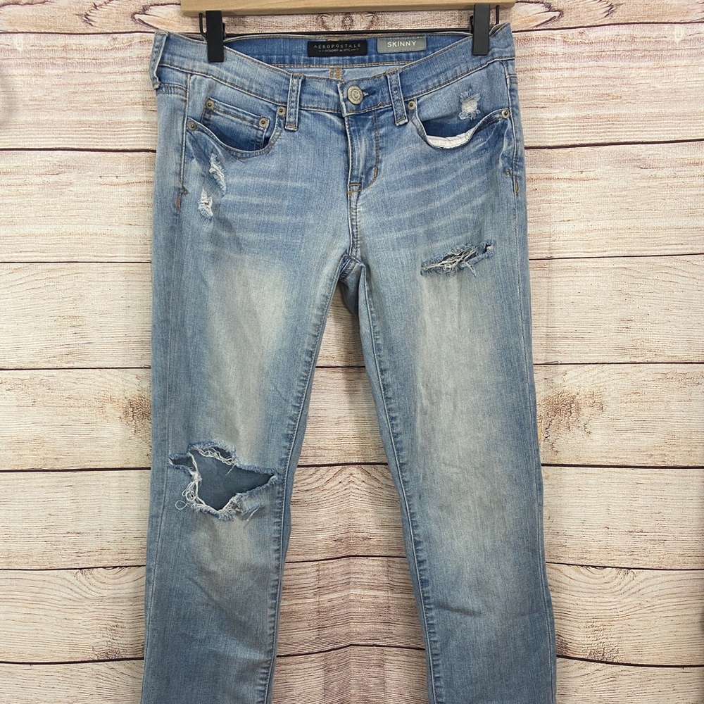 Womens Aeropostale ripped Skinny jeans